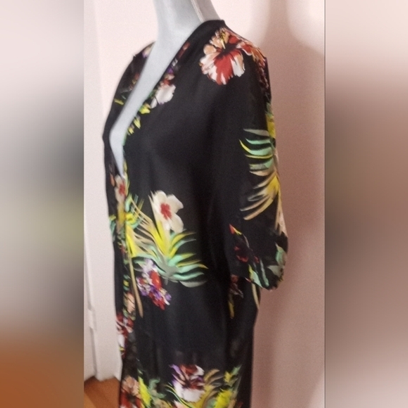Live 4 Truth Floral Tropical Long Kimono Open Front - Picture 4 of 11